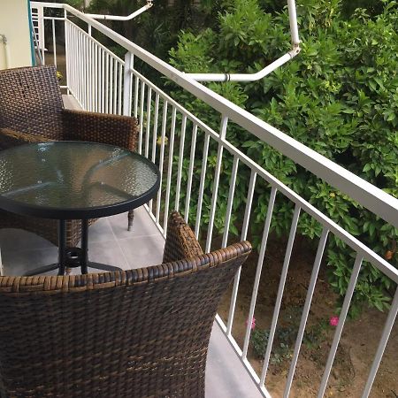 Luxury Apartment Next To The Sea Beach アテネ エクステリア 写真